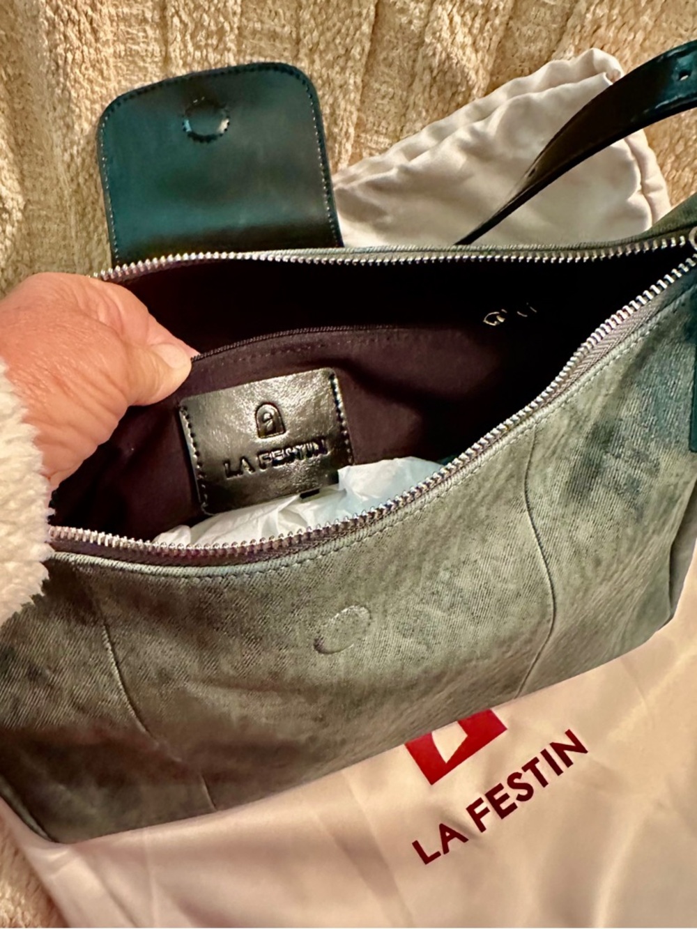 NWT Shoulder Bag in Distressed Denim and Black Leather - Picture 9 of 16